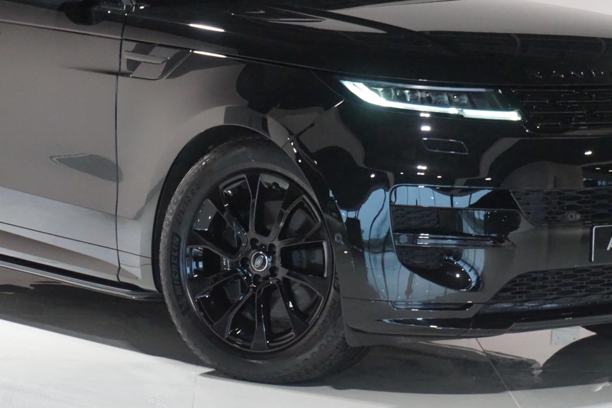 Land Rover Range Rover Sport 3.0 D300 MHEV Dynamic SE SUV 5dr Diesel Auto 4WD Euro 6 (s/s) (300 ps)